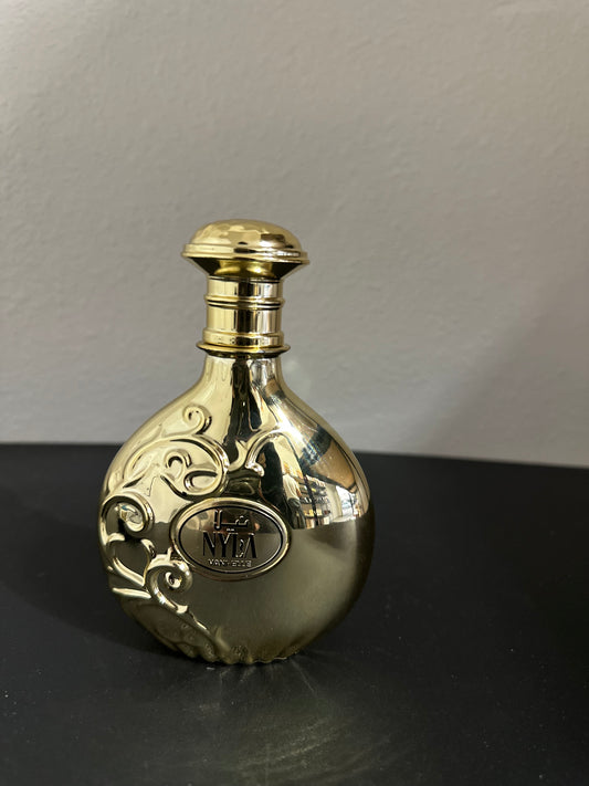 NYLA Vant-Elle – Elegant Luxury Perfume 80ml
