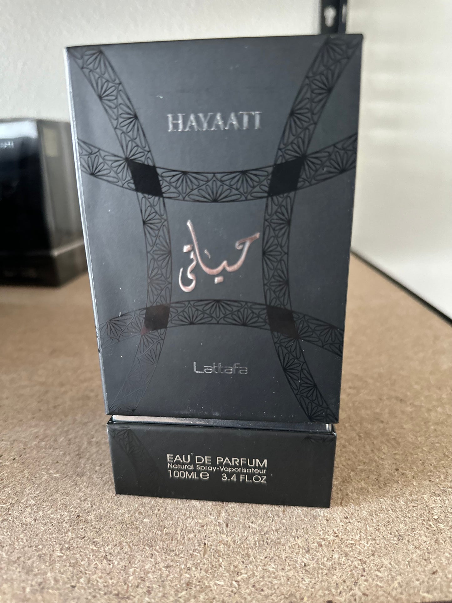 Lattafa Hayati – Bold Oriental Woody Fragrance (100 ml)