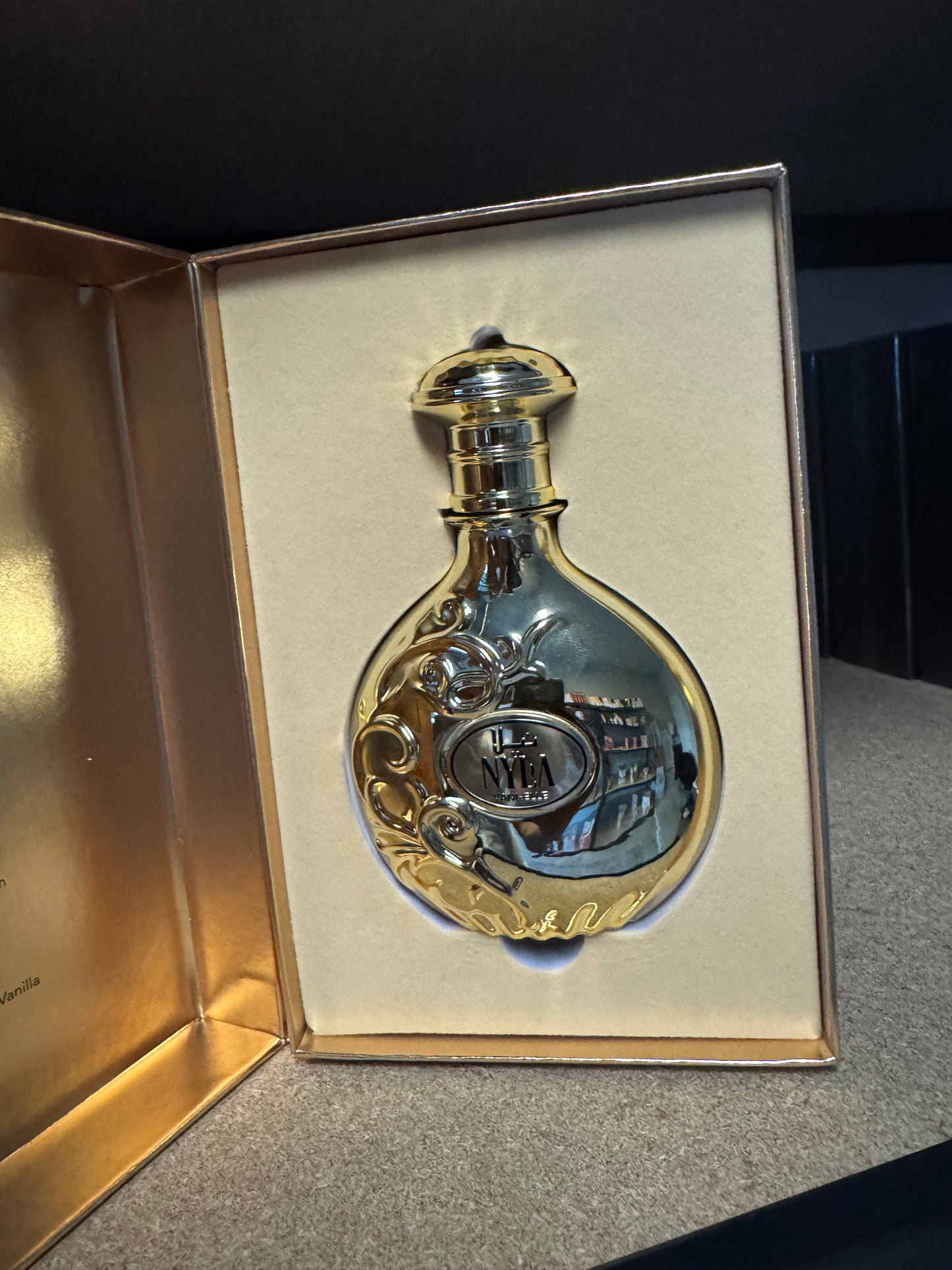 NYLA Vant-Elle – Elegant Luxury Perfume 80ml